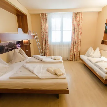 Hotel Jufa 3*
