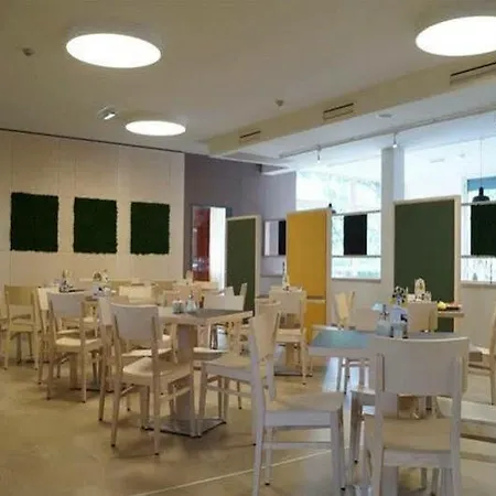 Jufa מלון 3*