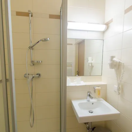 Hotel Jufa 3*