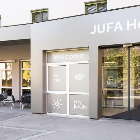 Jufa Hotel 3*