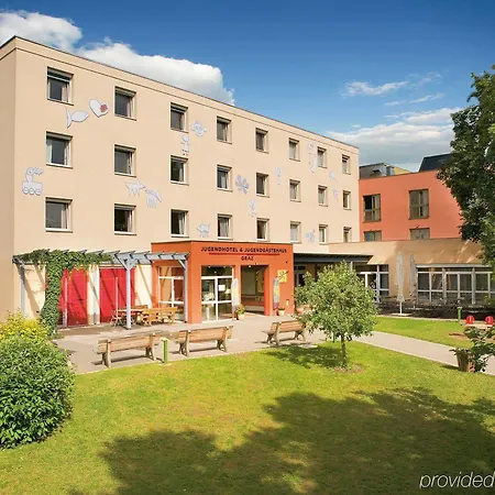 Jufa Hotel 3*