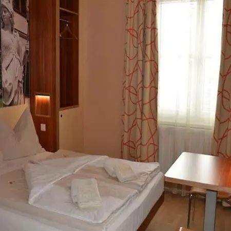 Jufa 3* Graz
