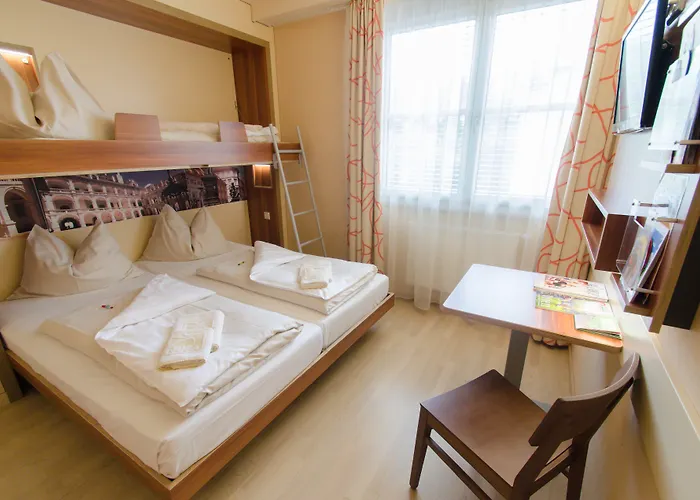 Готель Jufa Грац