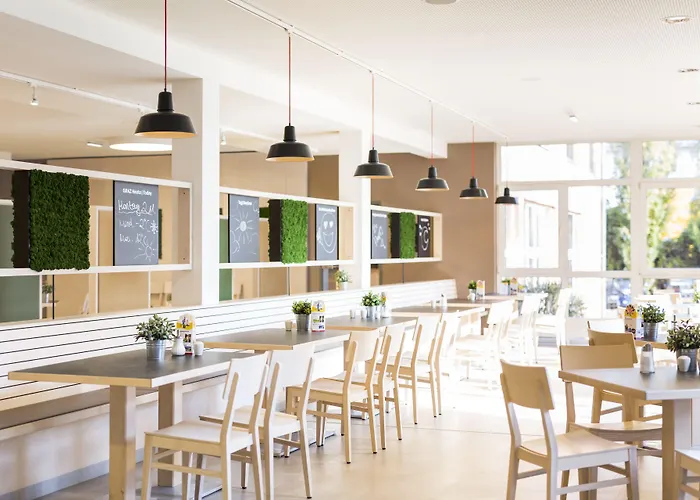 Готель Jufa Грац